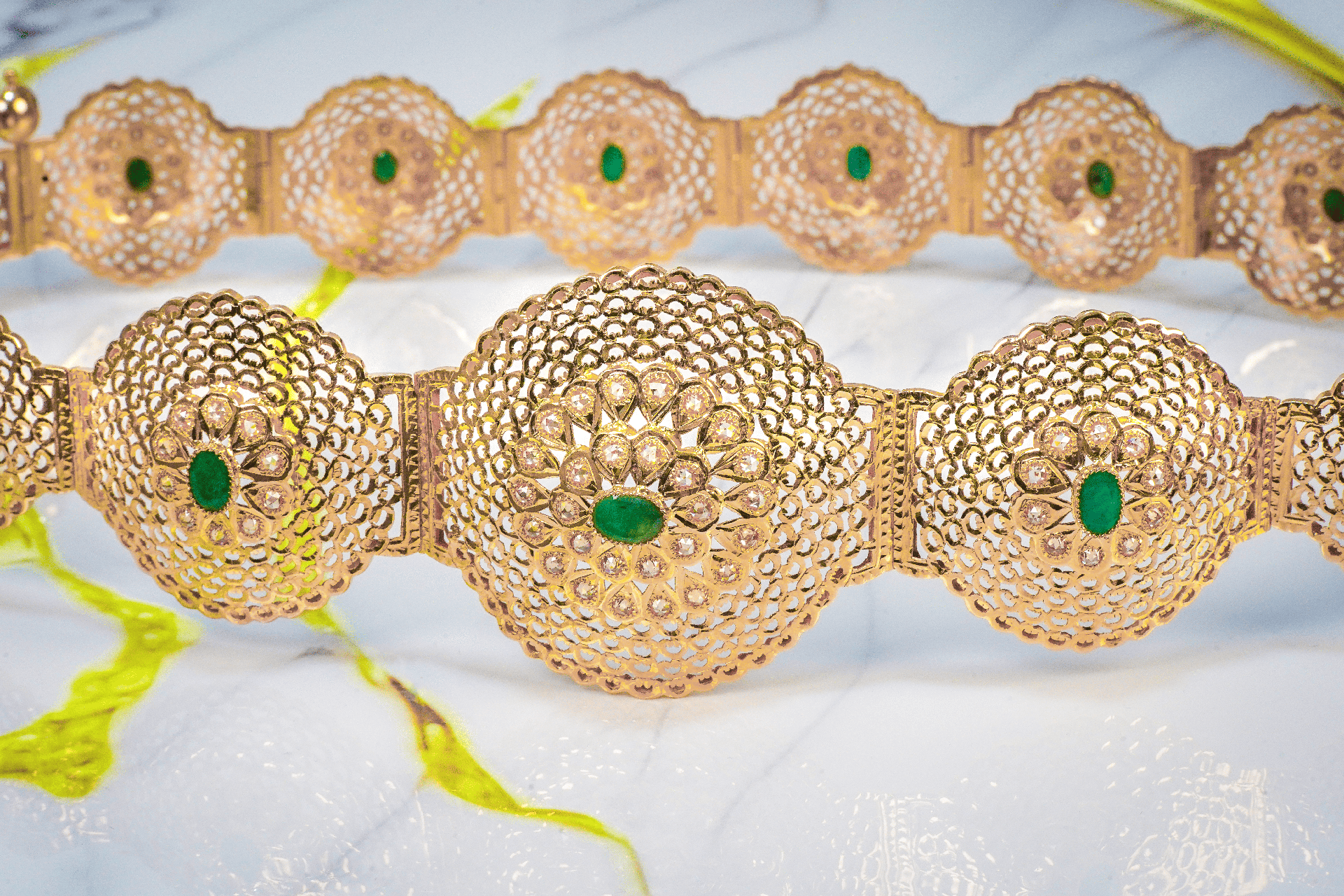 Collection Gold Rania à Tanger - Bagues et colliers en or et diamants